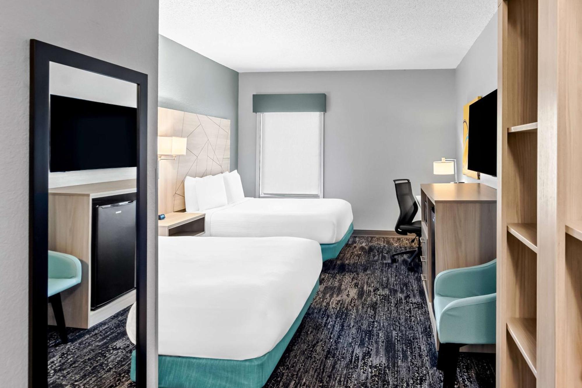 Best Western Doswell Hotel Екстер'єр фото